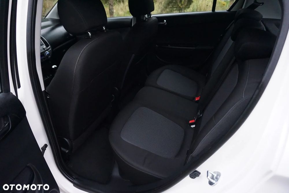 Hyundai i20 1.2 YES Gold - 19