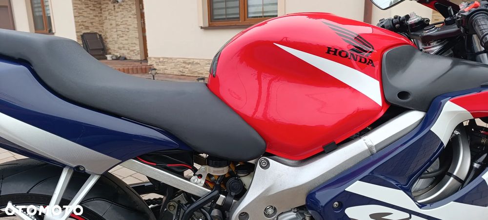 Honda CBR - 25