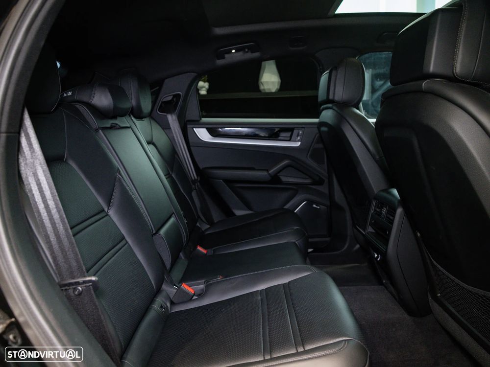 Porsche Cayenne Coupé S E-Hybrid - 31