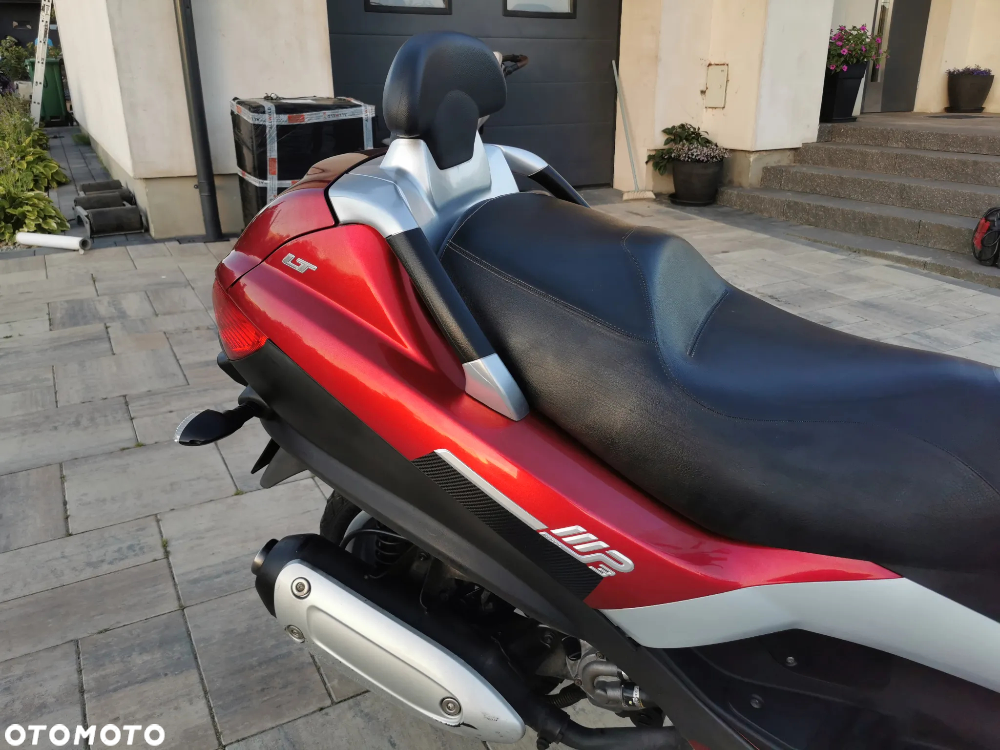 Piaggio MP-3 - 5