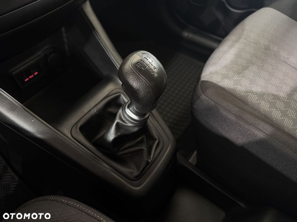 Kia Venga - 19