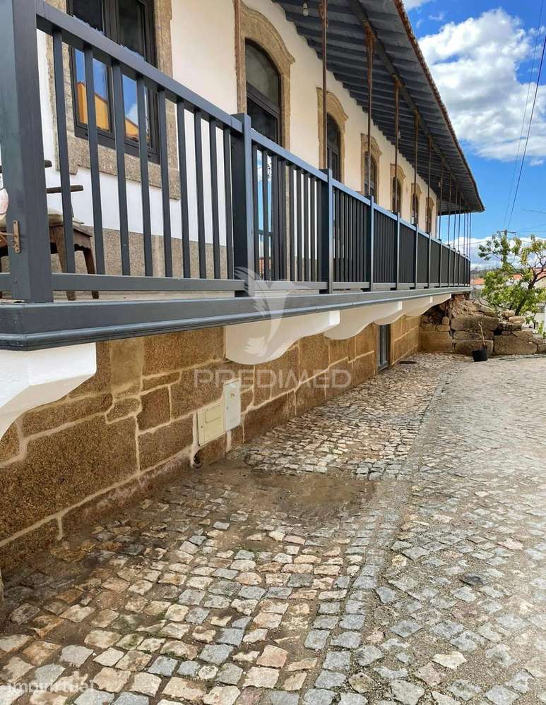 Moradia com charme e potencial de rentabilidade em Torre Dona Chama... - Grande imagem: 5/30