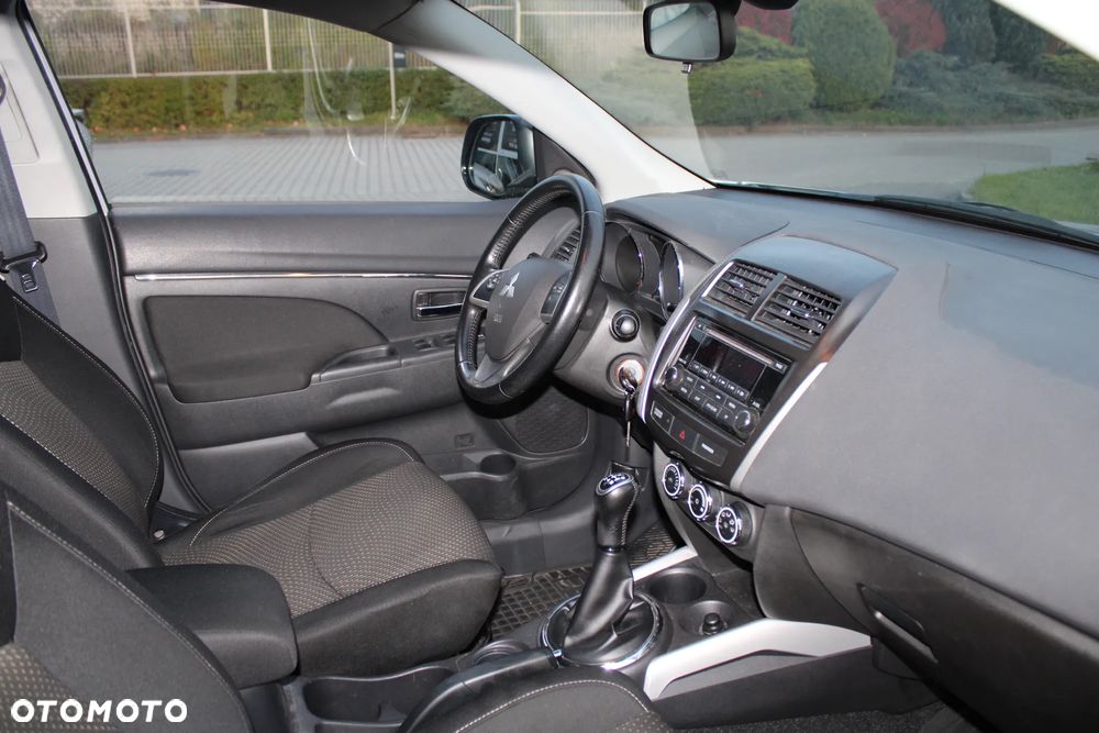Mitsubishi ASX 1.6 Inform - 16