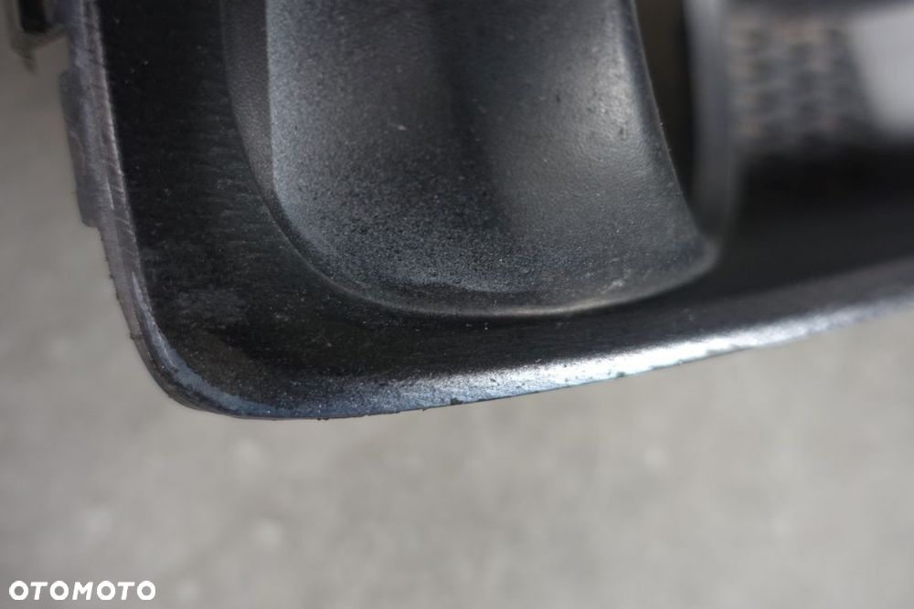KRATKA ZDERZAKA PRAWA SUBARU LEVORG 15r.- - 2