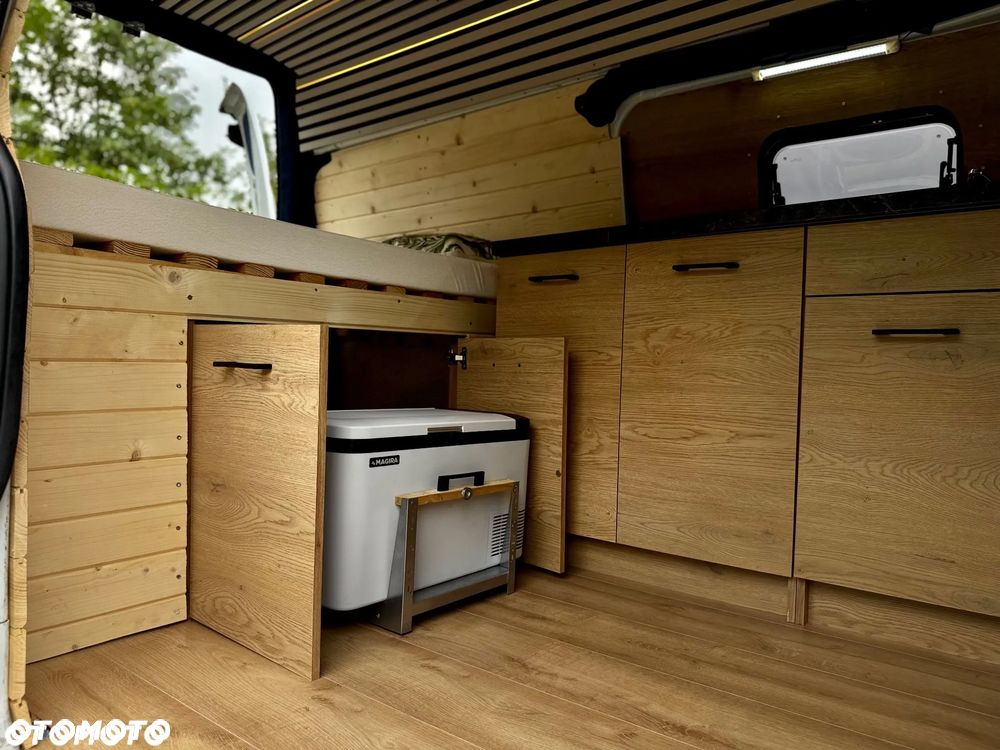 Ford Transit - 12
