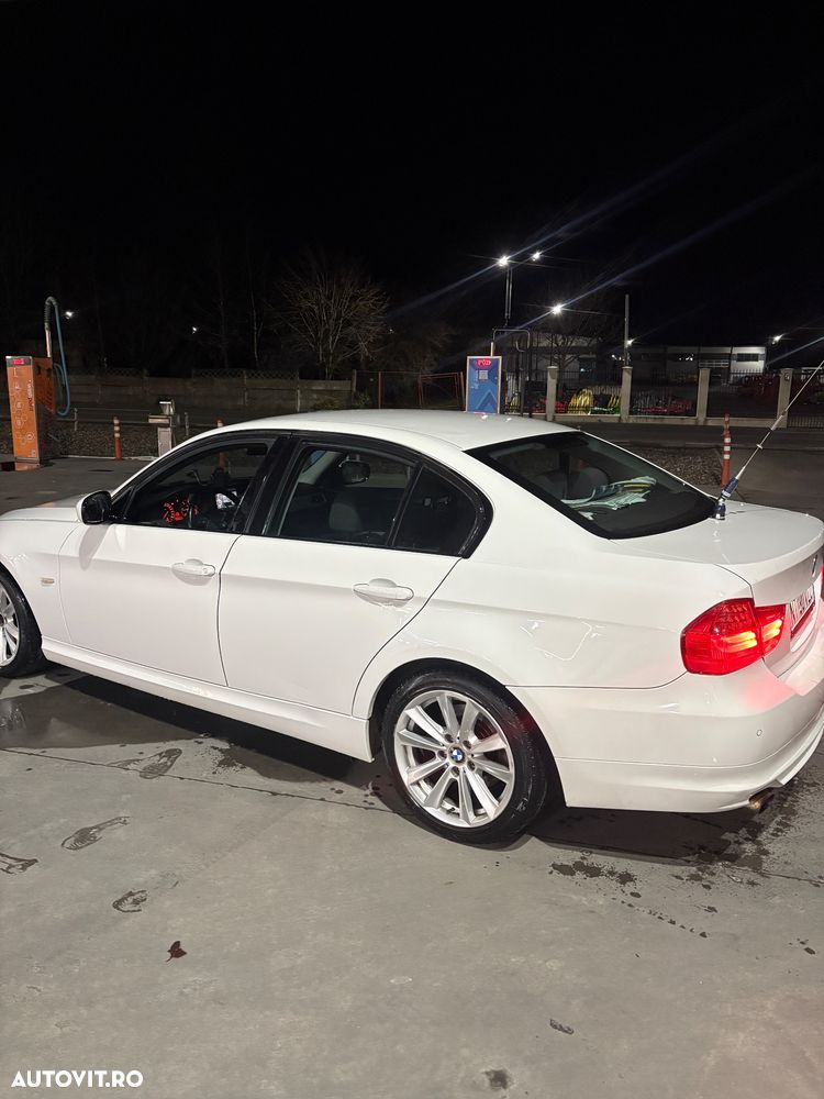 BMW Seria 3 318d - 10