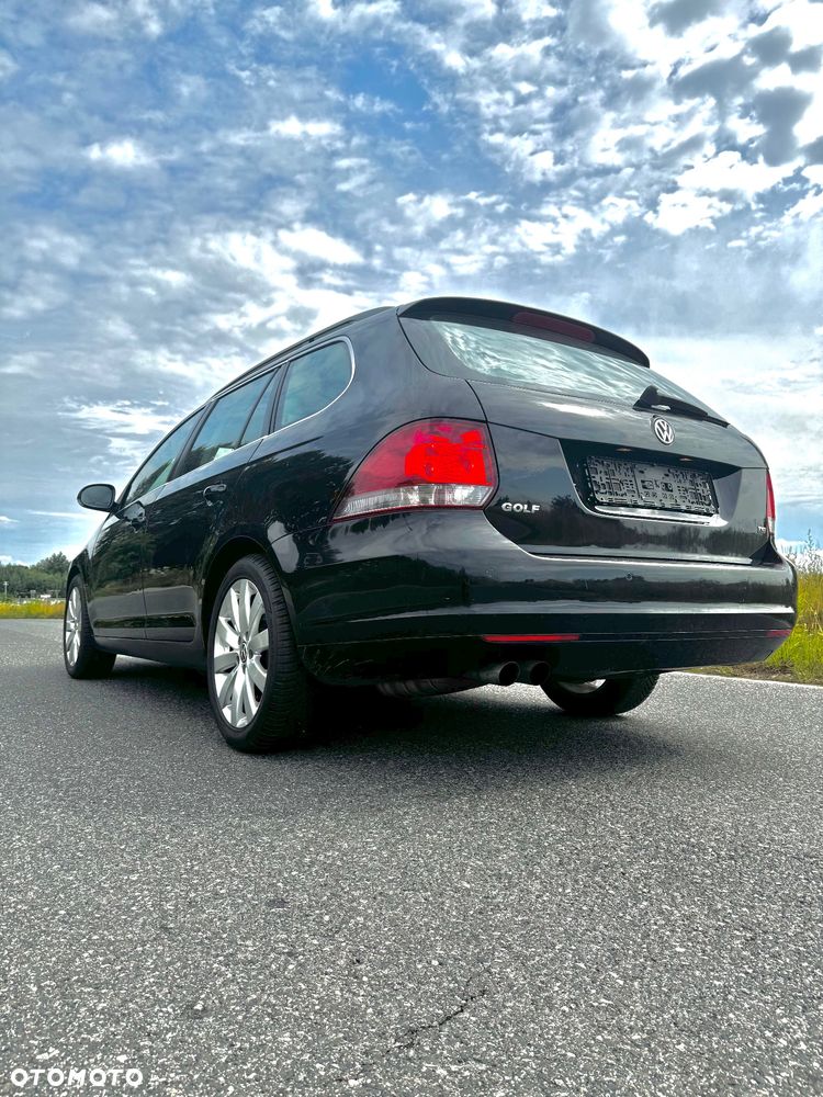 Volkswagen Golf - 8