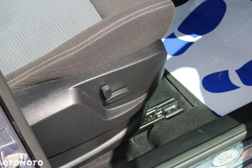 Ford S-Max - 29