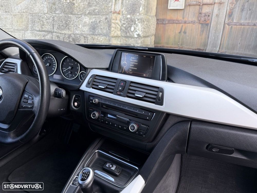 BMW 320 - 21