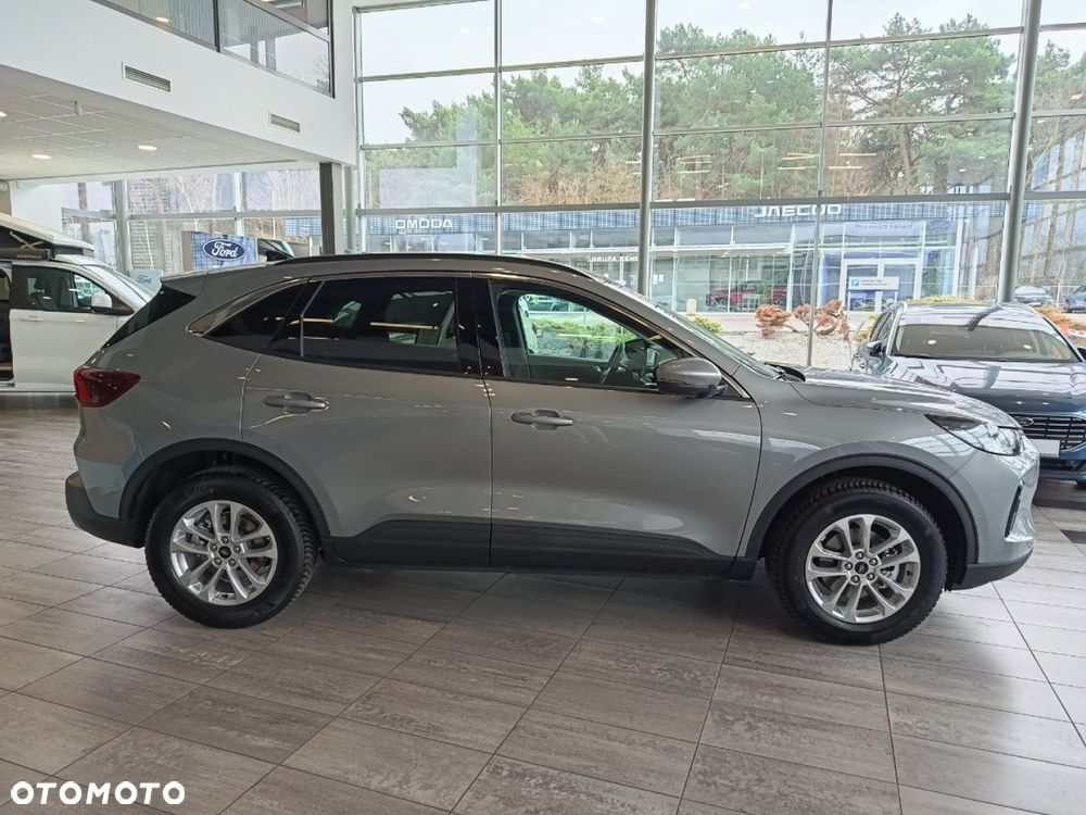 Ford Kuga - 8