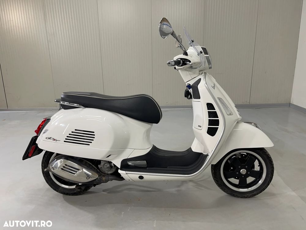 Piaggio Vespa - 4