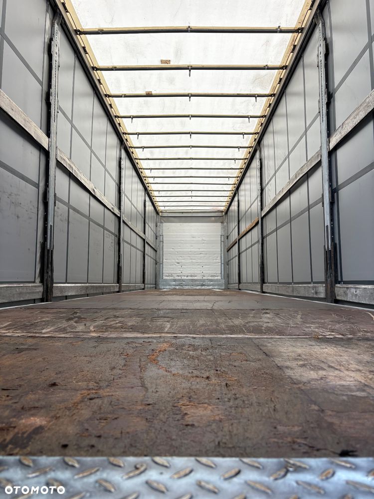 Schmitz Cargobull Standard Podnoszona Oś Idealny Stan - 24