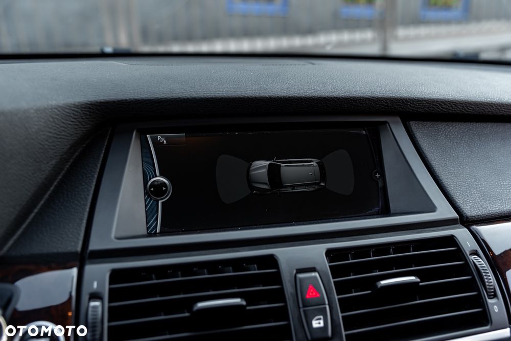 BMW X5 xDrive50i M Sport Edition - 27