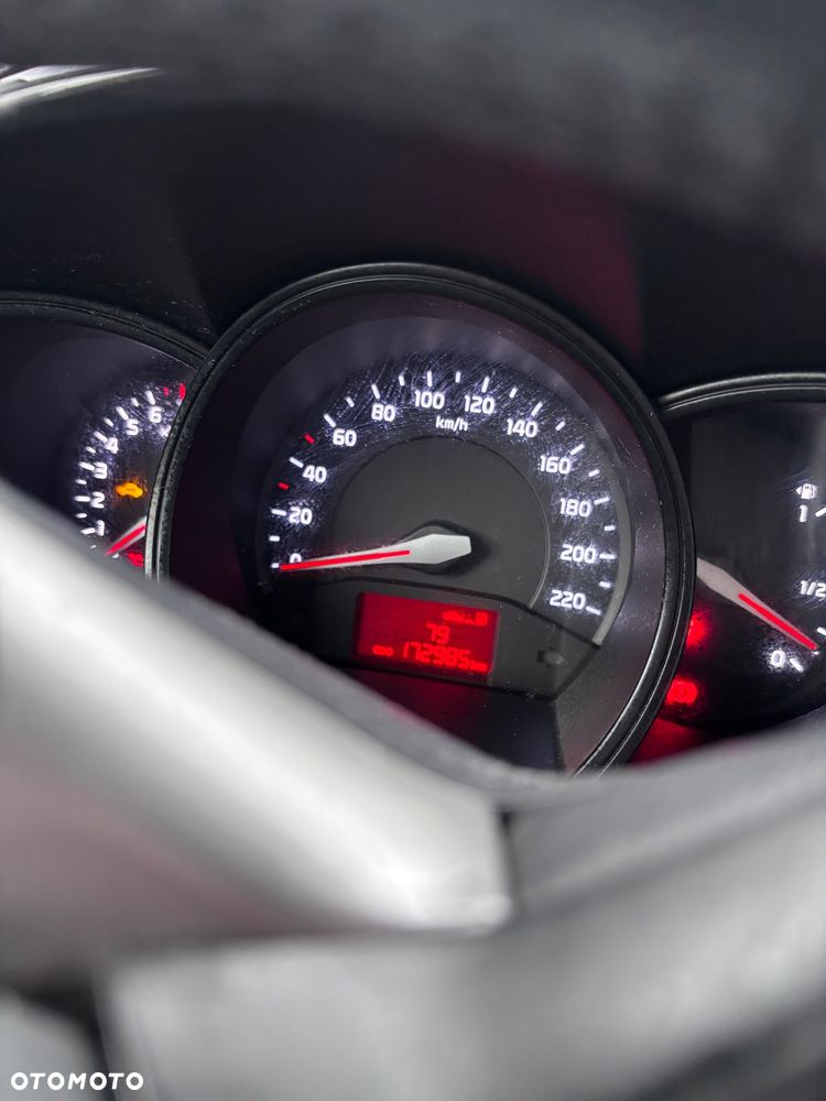 Kia Rio 1.4 M - 7