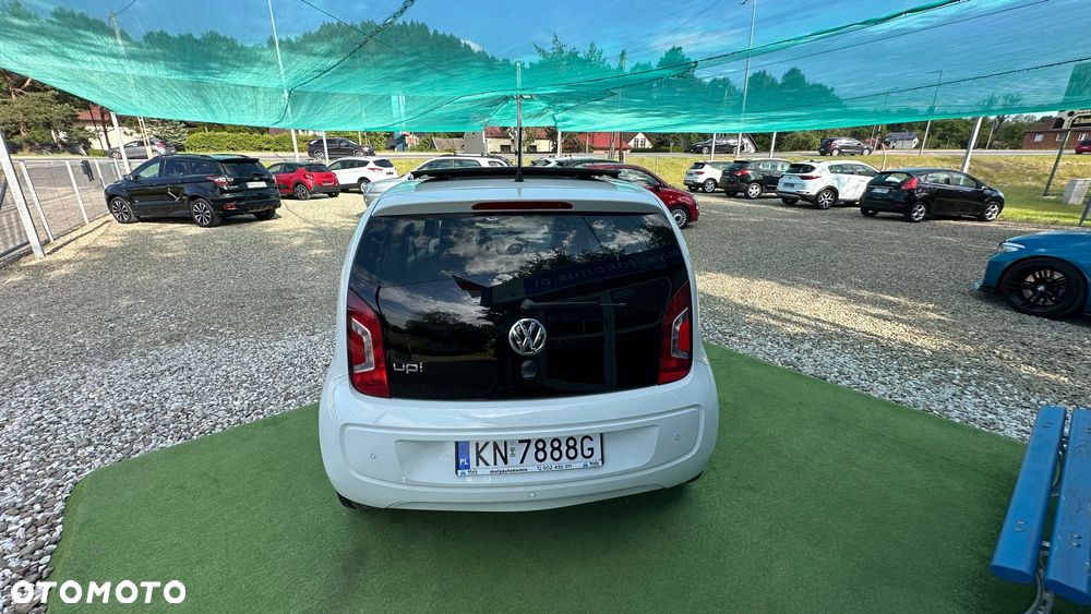 Volkswagen up! black - 13