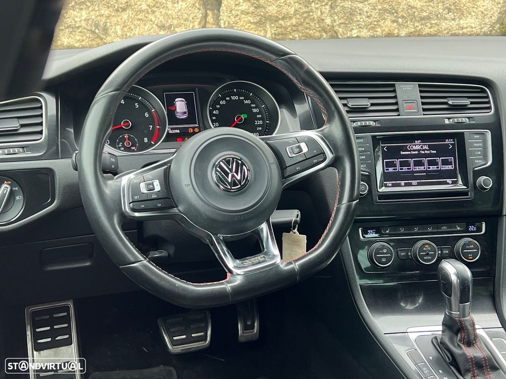 VW Golf 2.0 GTI DSG - 15