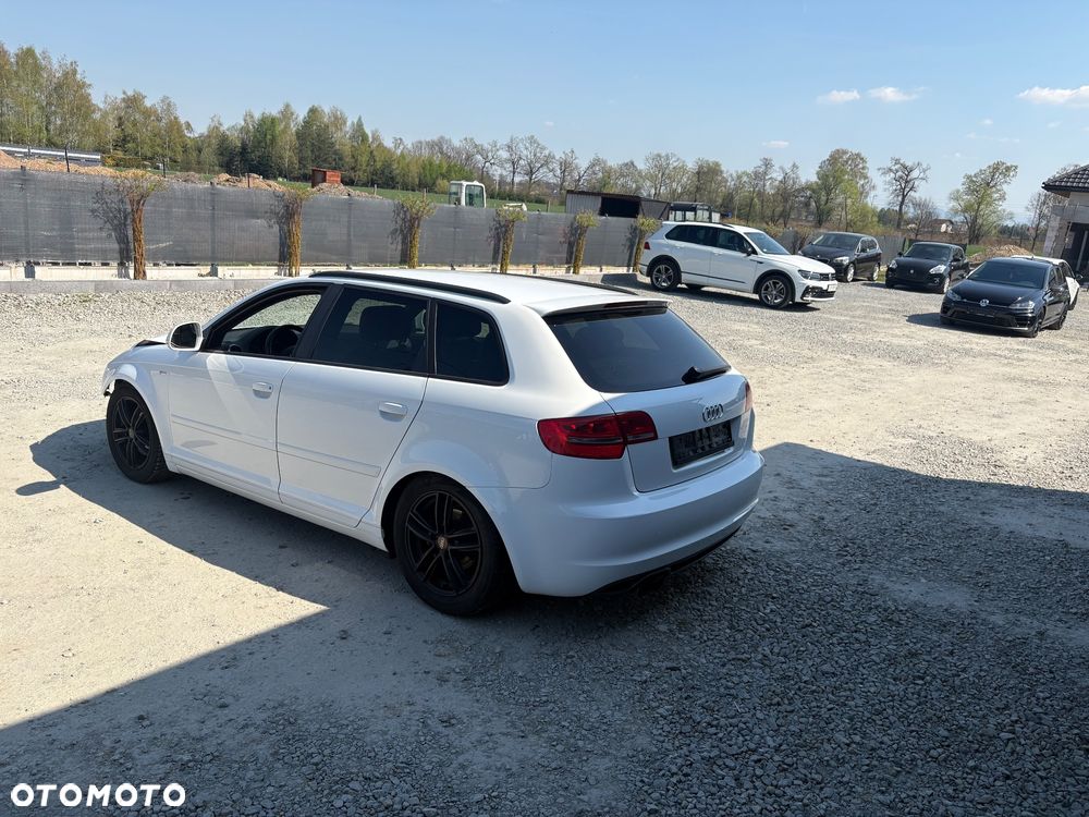 Audi A3 Sportback 1.4 TFSI S Line Sportpaket plus - 4