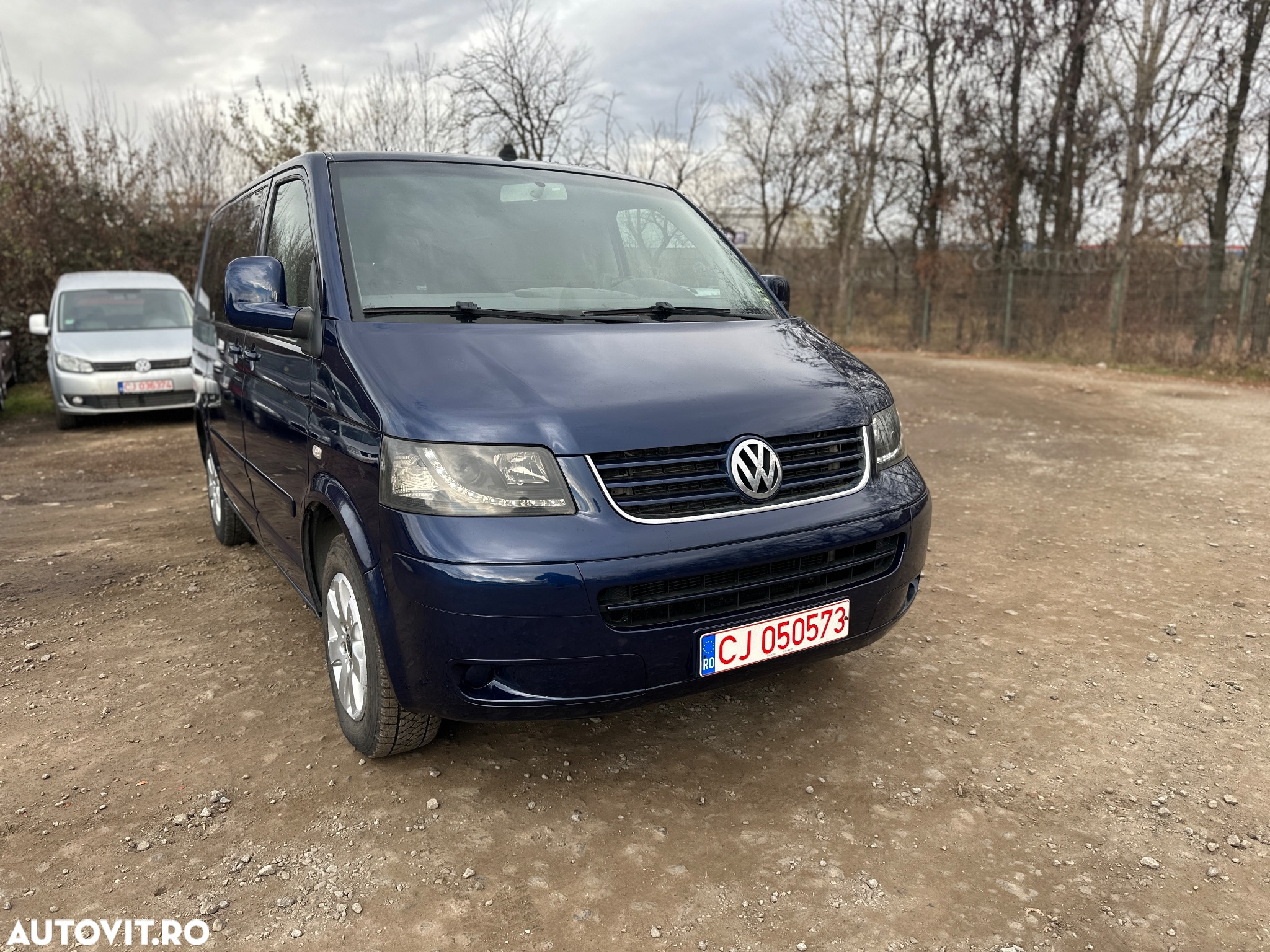 Volkswagen Multivan - 2
