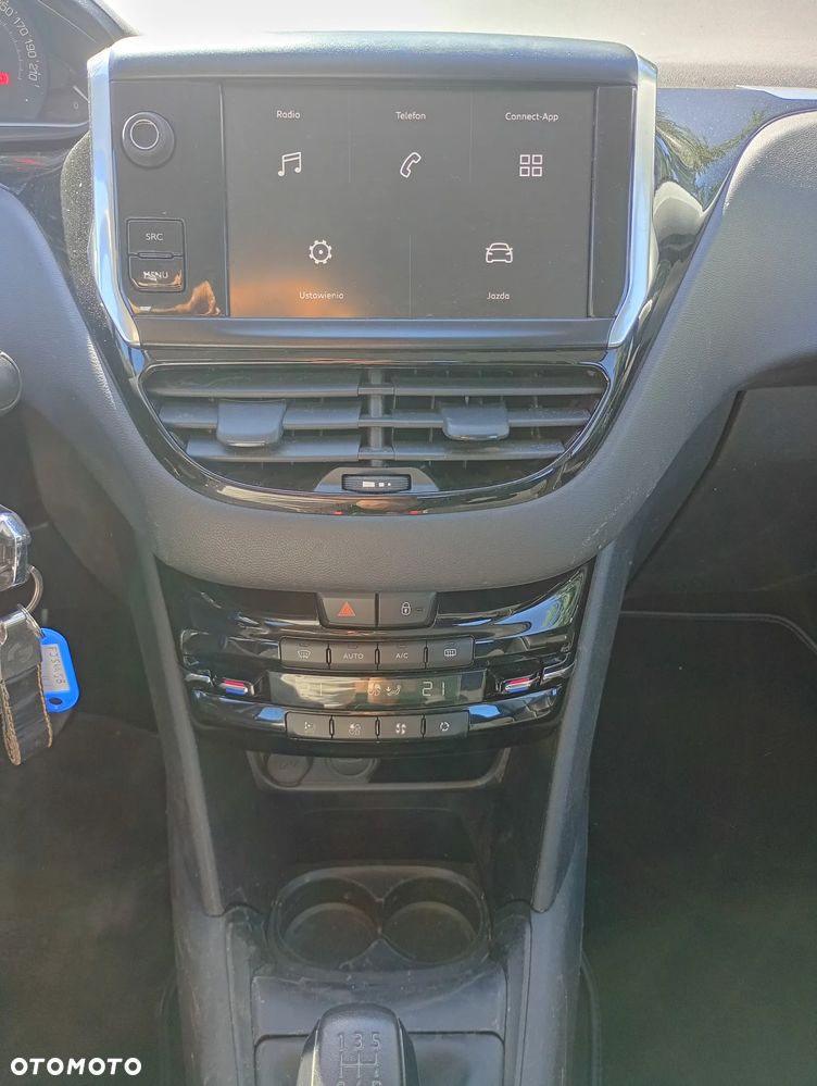 Peugeot 208 1.2 PureTech Allure - 17