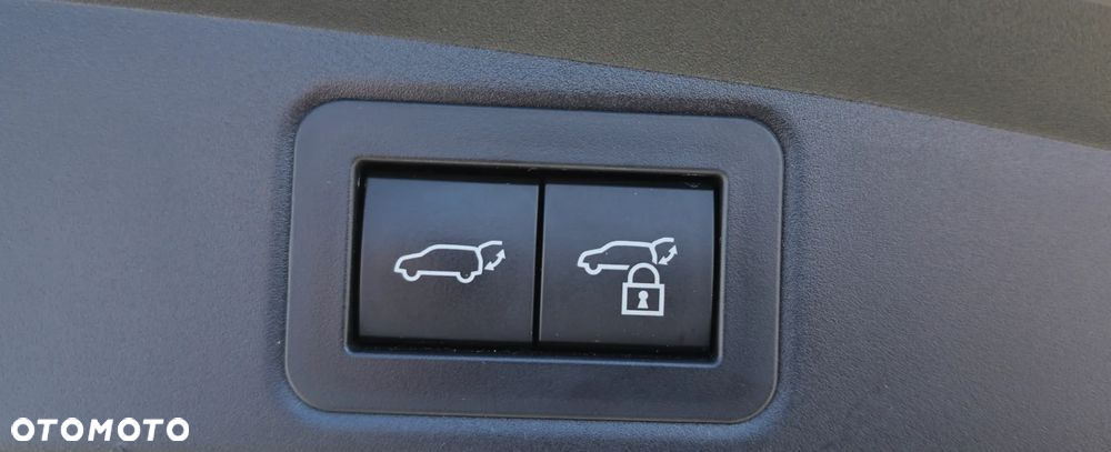 Toyota Corolla 1.8 Hybrid Style - 33