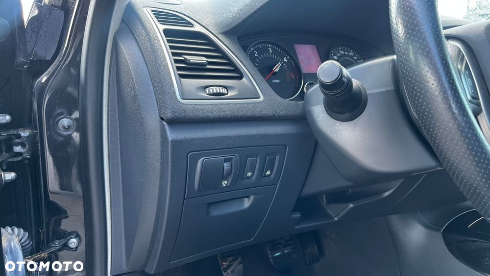 Renault Laguna dCi 150 FAP Start-Stop Bose Edition - 22