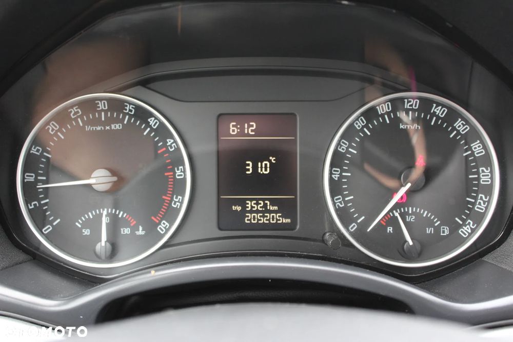 Skoda Octavia 1.6 TDI Classic - 24