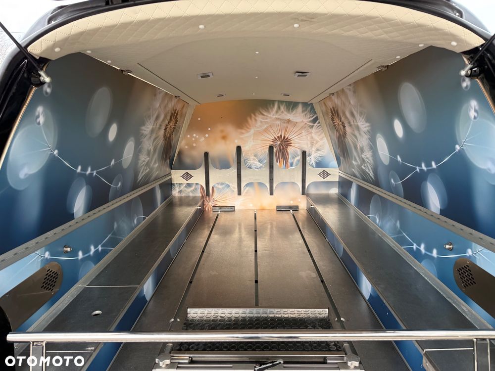 Mercedes-Benz Klasa E - 11