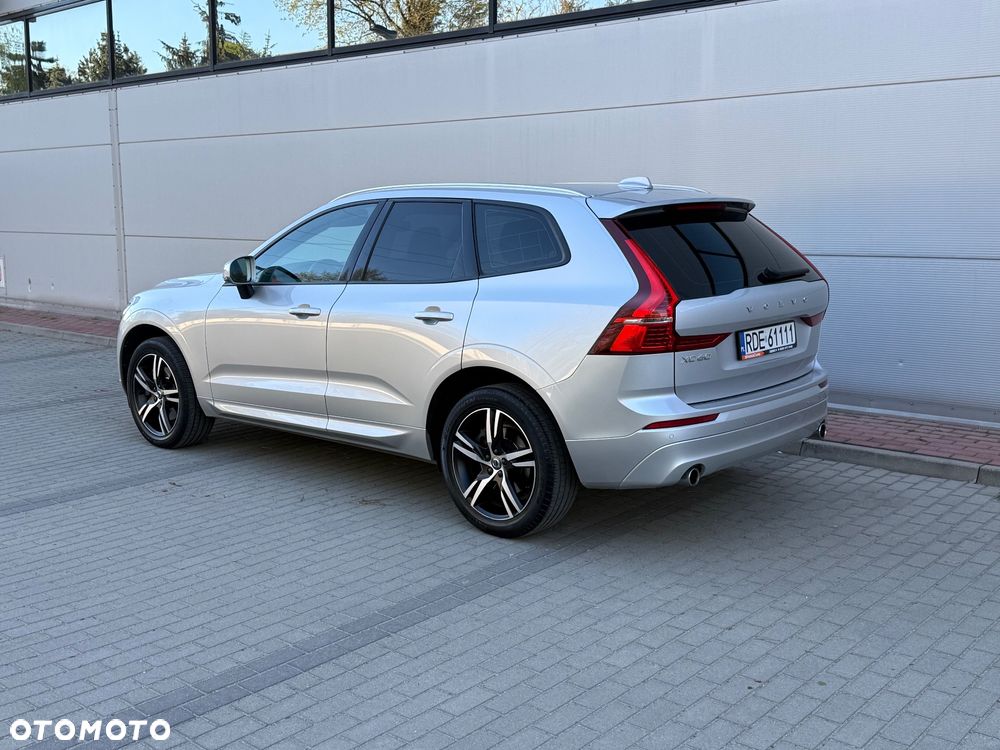 Volvo XC 60 B4 D Geartronic Momentum Pro - 17