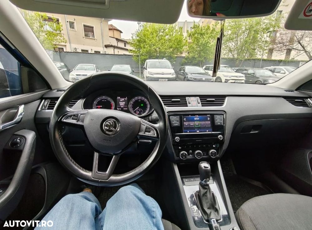 Skoda Octavia 1.5 TSI DSG MHEV Ambition - 4
