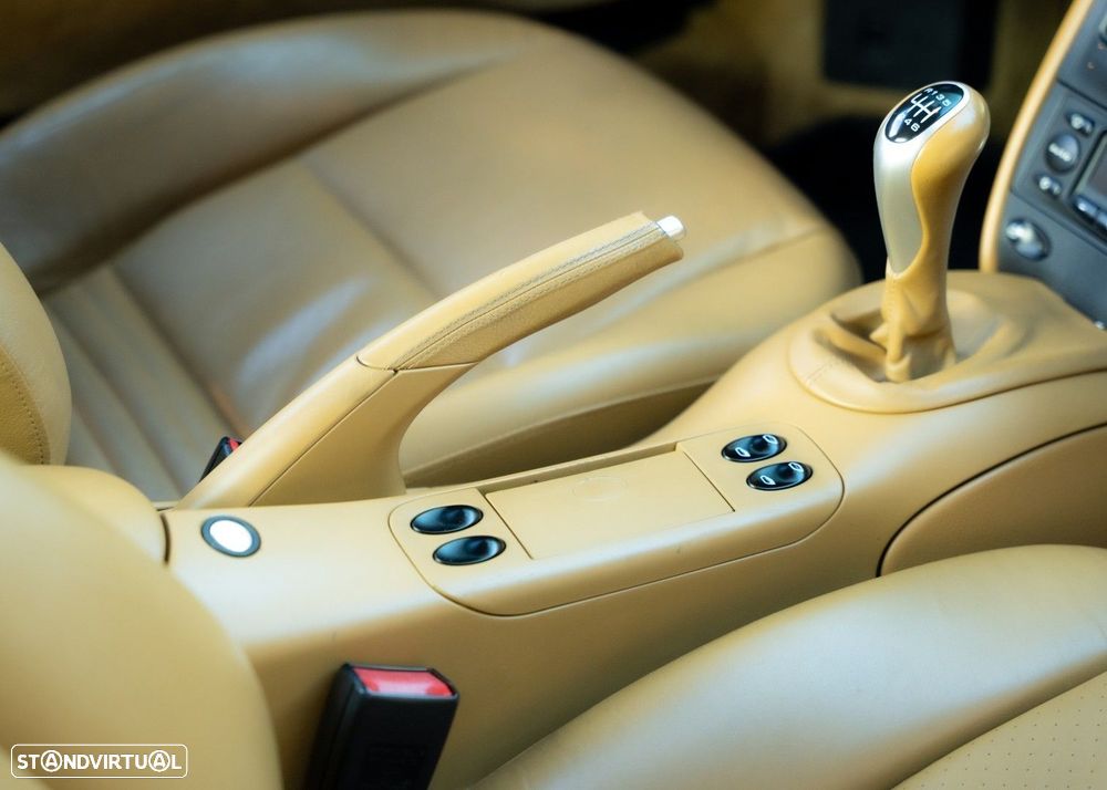 Porsche 911 (996) Carrera - 23