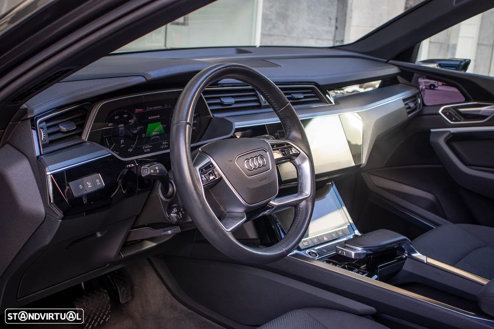 Audi e-tron 55 quattro S line - 9