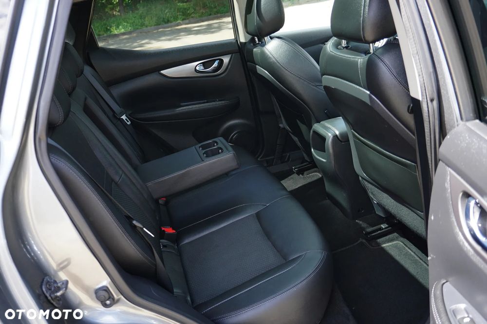 Nissan Qashqai 1.6 DIG-T Tekna - 27