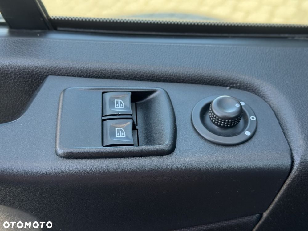 Renault TRAFIC - 21