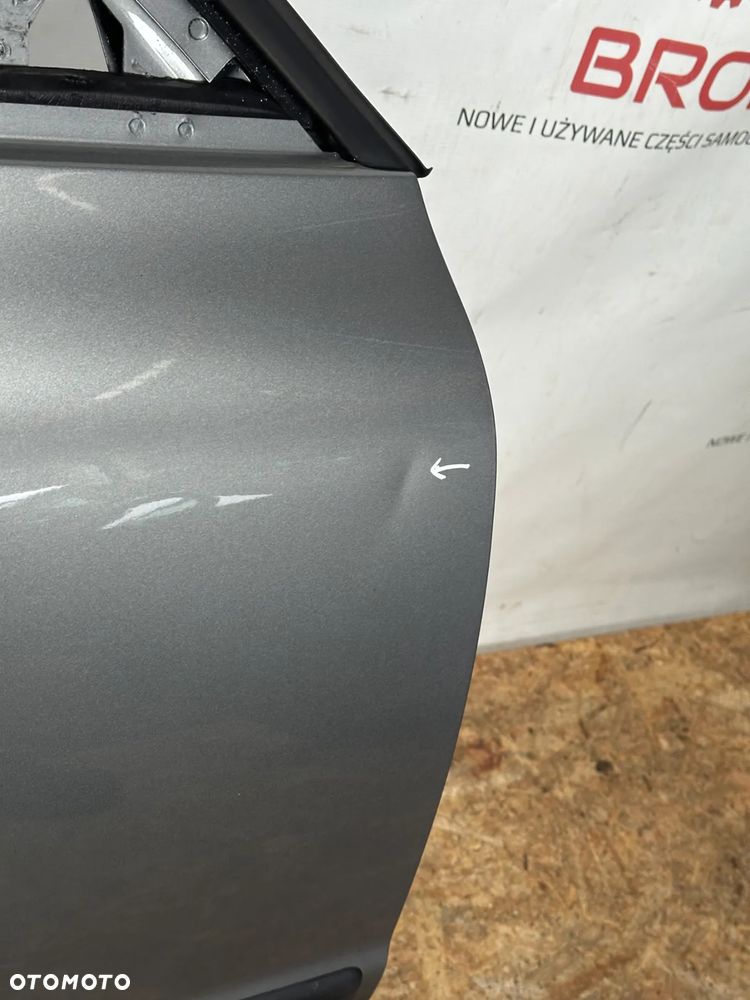 DRZWI PRZEDNIE PRAWE VW PASSAT B5 - 4