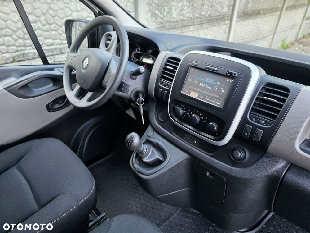 Renault Trafic - 13