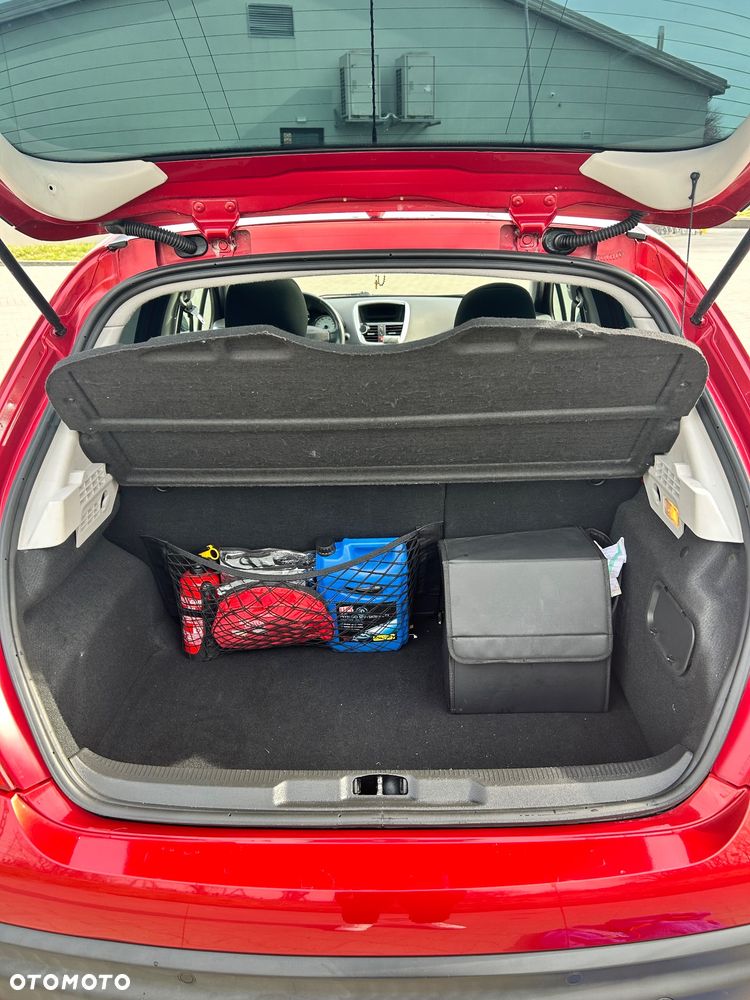 Peugeot 207 - 10