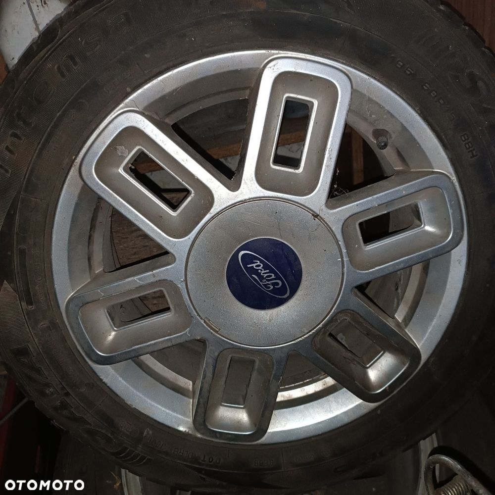 Ford Fusion - 8