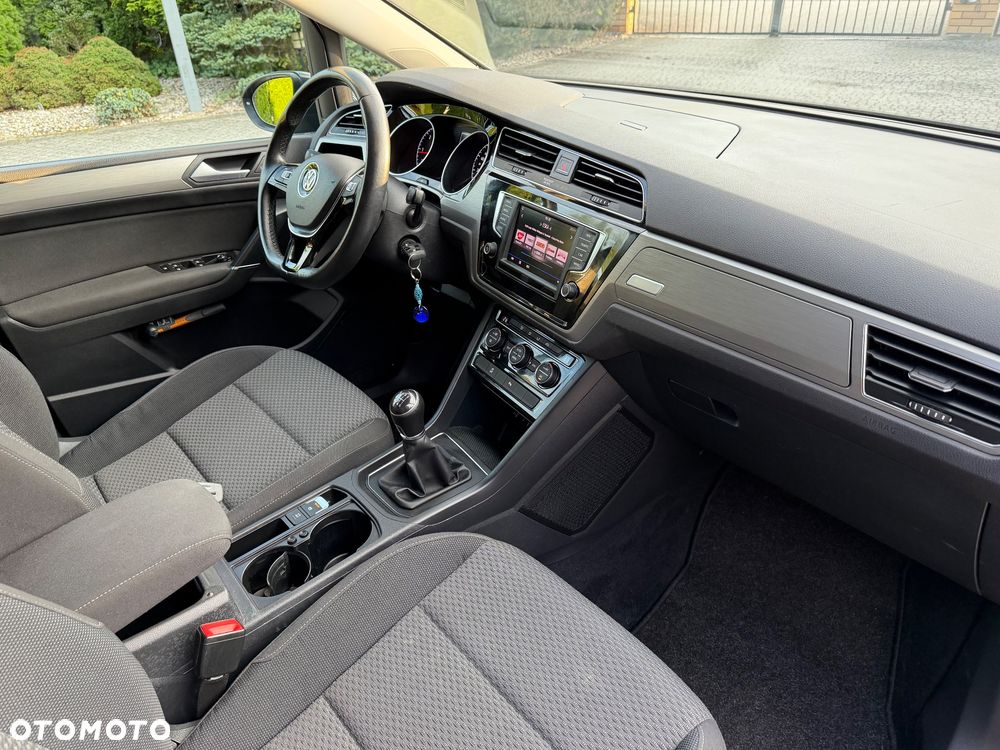 Volkswagen Touran 1.6 TDI SCR (BlueMotion Technology) Comfortline - 18