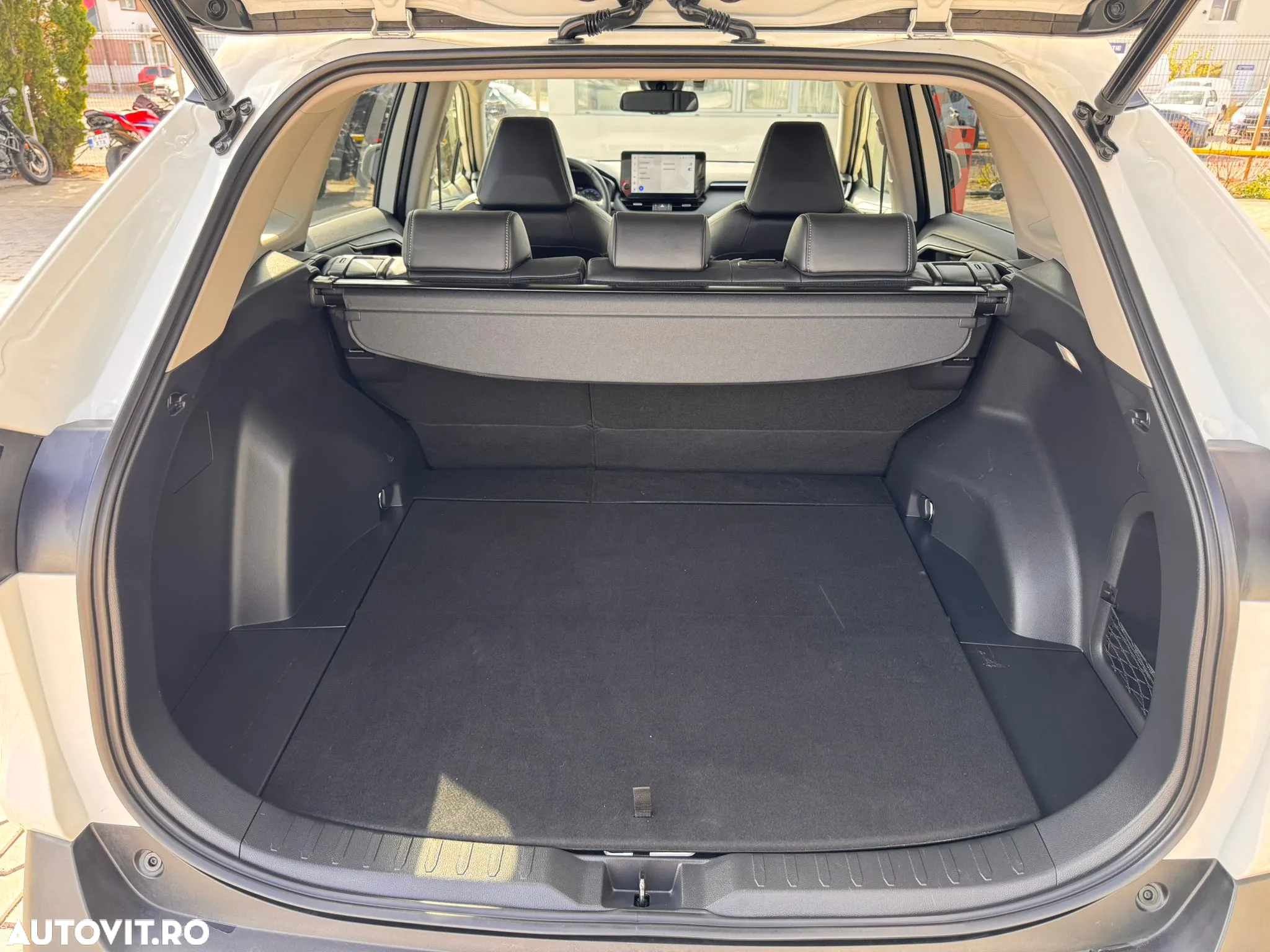 Toyota RAV4 2.5 Hybrid VVT-iE 4x4 Luxury - 21