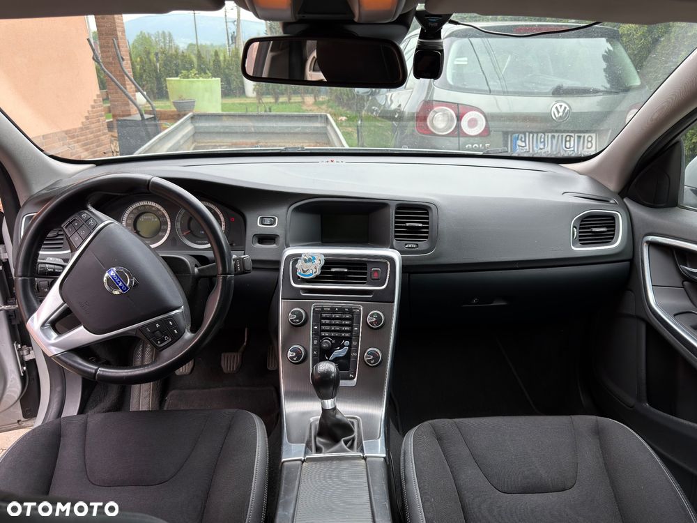 Volvo S60 D5 Momentum - 11