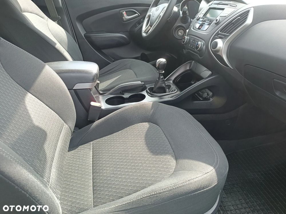 Hyundai ix35 - 25