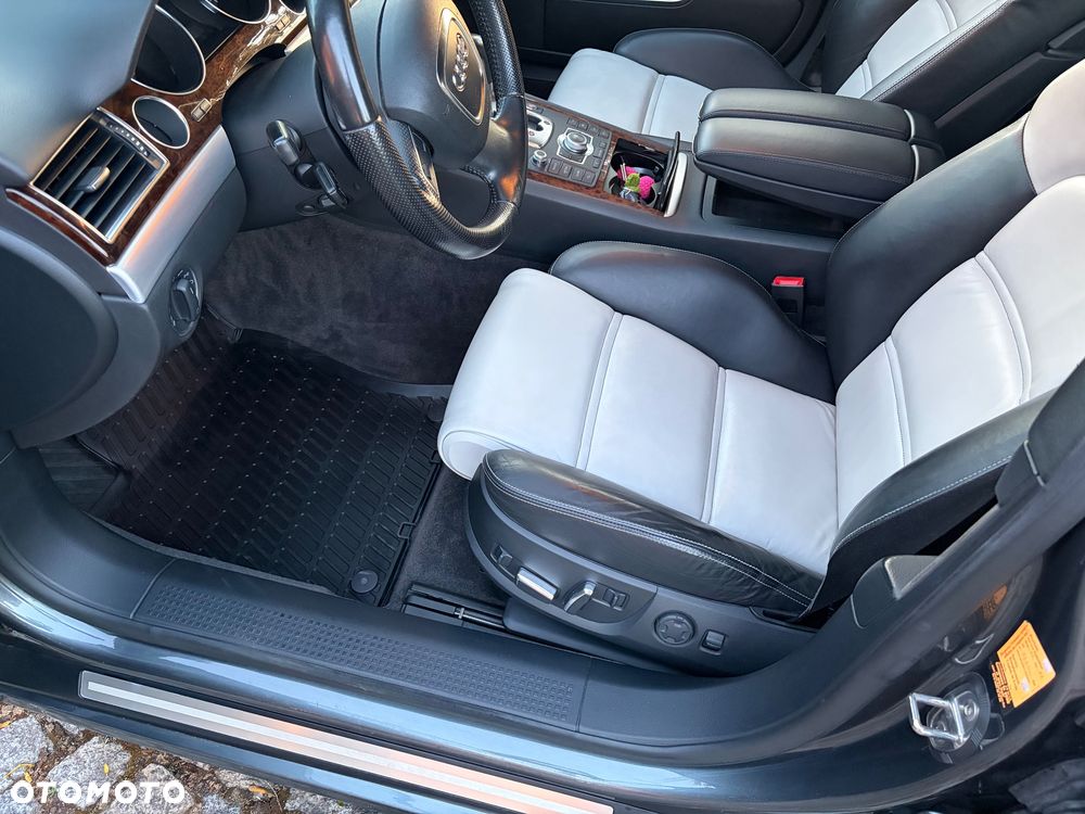 Audi A8 - 11