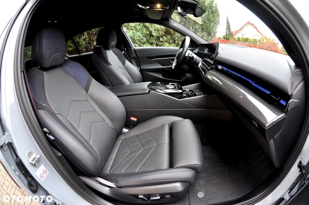 BMW Seria 5 530e - 18
