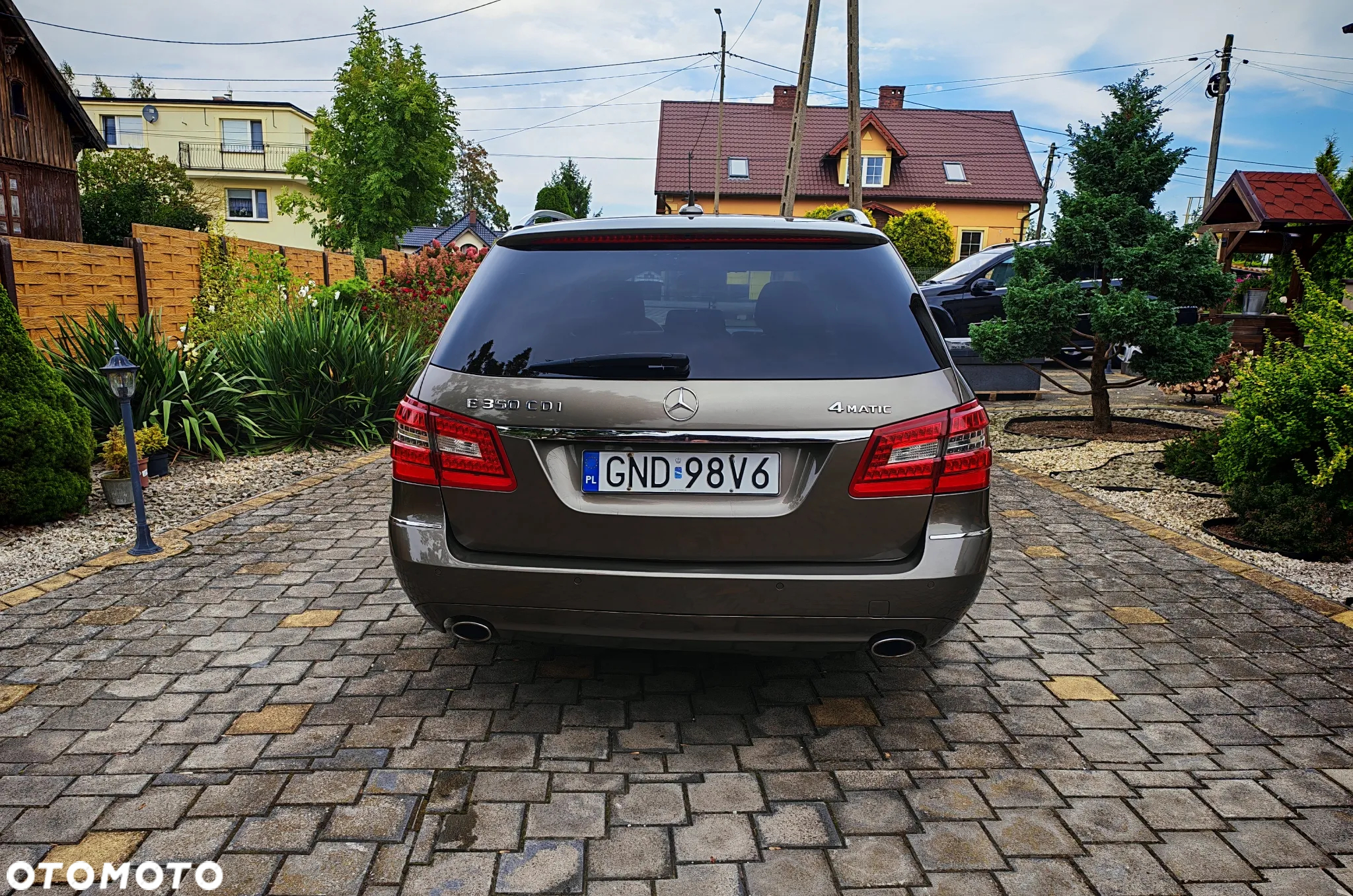 Mercedes-Benz Klasa E 350 T CDI DPF 4Matic BlueEFFICIENCY 7G-TRONIC Elegance - 5