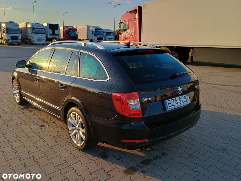 Skoda Superb 2.0 TDI Elegance - 7