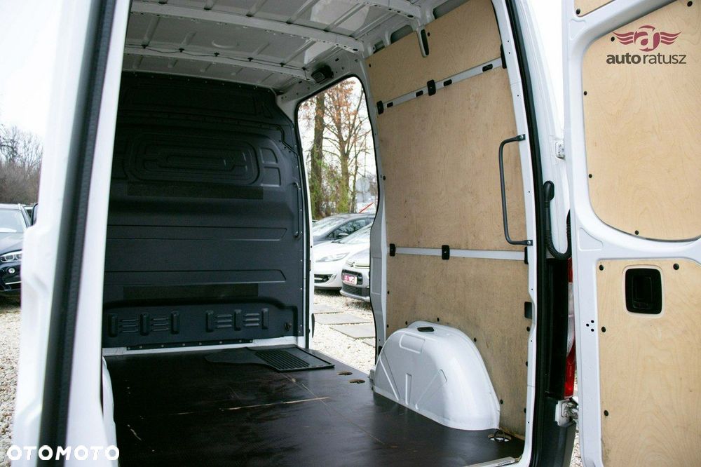 Mercedes-Benz Sprinter - 17