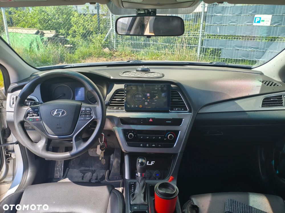 Hyundai Sonata - 9