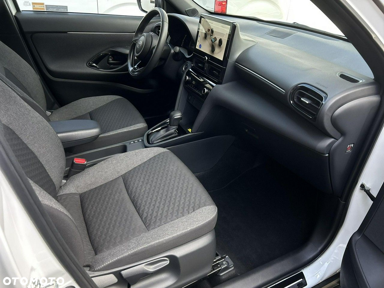 Toyota Yaris Cross - 14