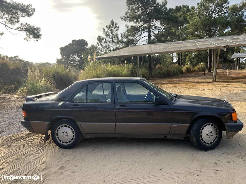Mercedes-Benz 190 D 2.0 - 6