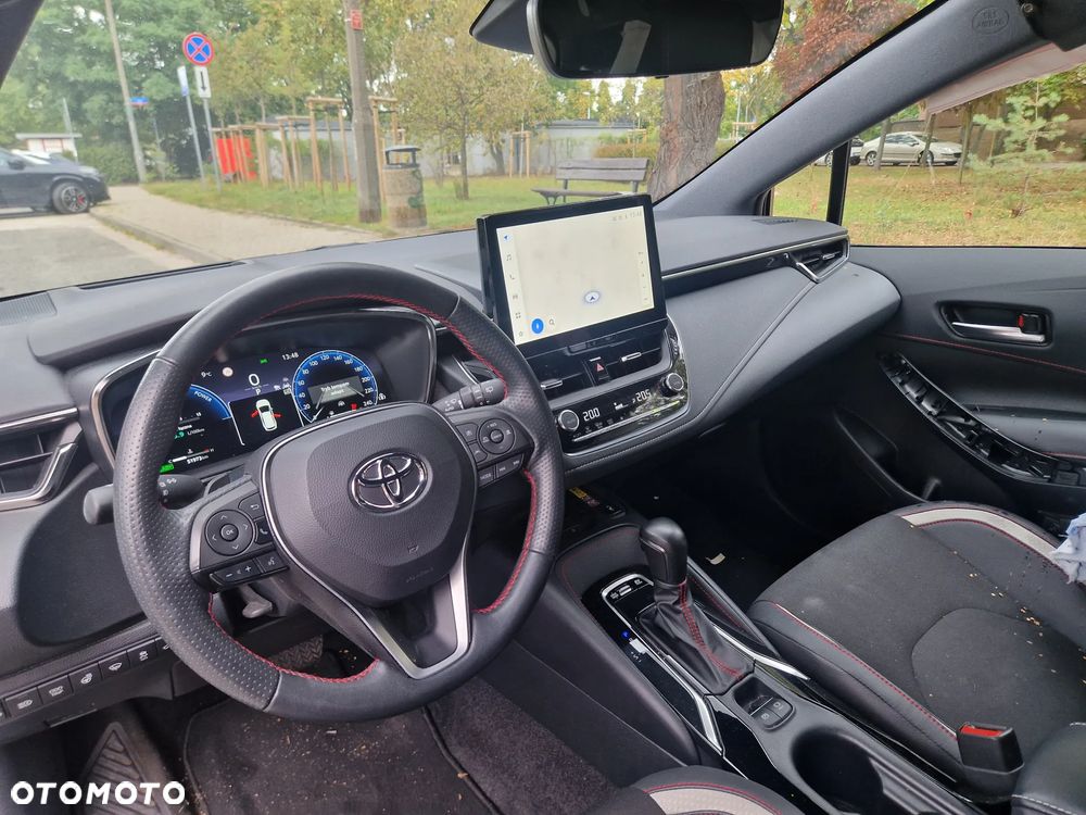 Toyota Corolla 2.0 Hybrid GR Sport Dynamic - 8